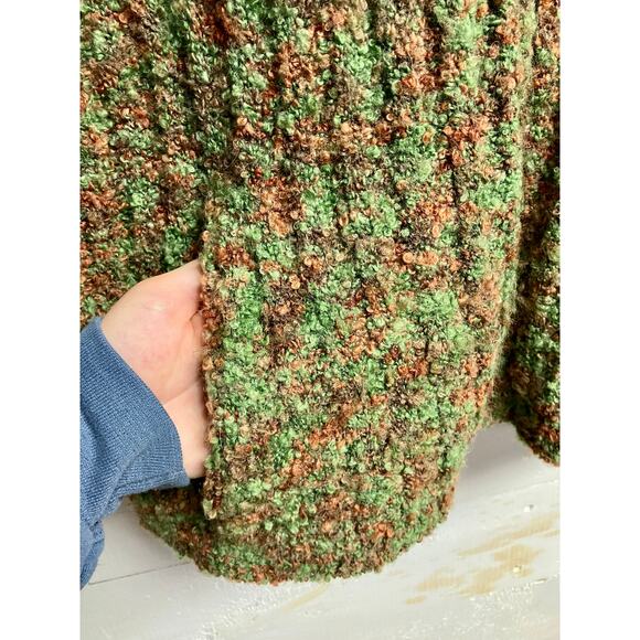 Woolrich Green Sweater Vest Size Medium. - Picture 3 of 5